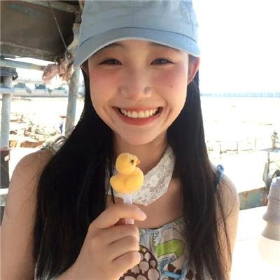 芒果和红色轮椅